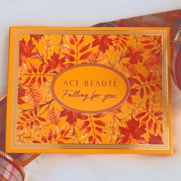 ❗FINAL PRICE❗🍁NEW Ace Beaute "Falling for You" Eyeshadow Palette, 0.63 oz. - Picture 2 of 6